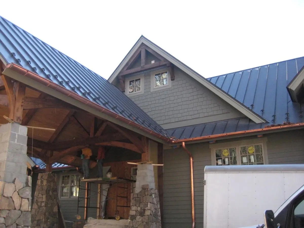 Craftsman Roofing team delivering quality roofing work in Sylvester